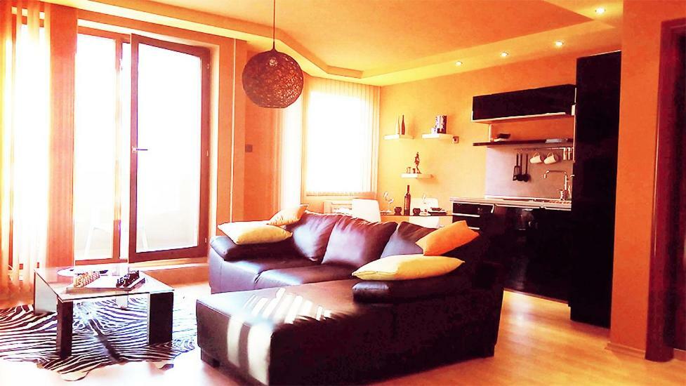 Aya'S Apartment Plovdiv Ngoại thất bức ảnh